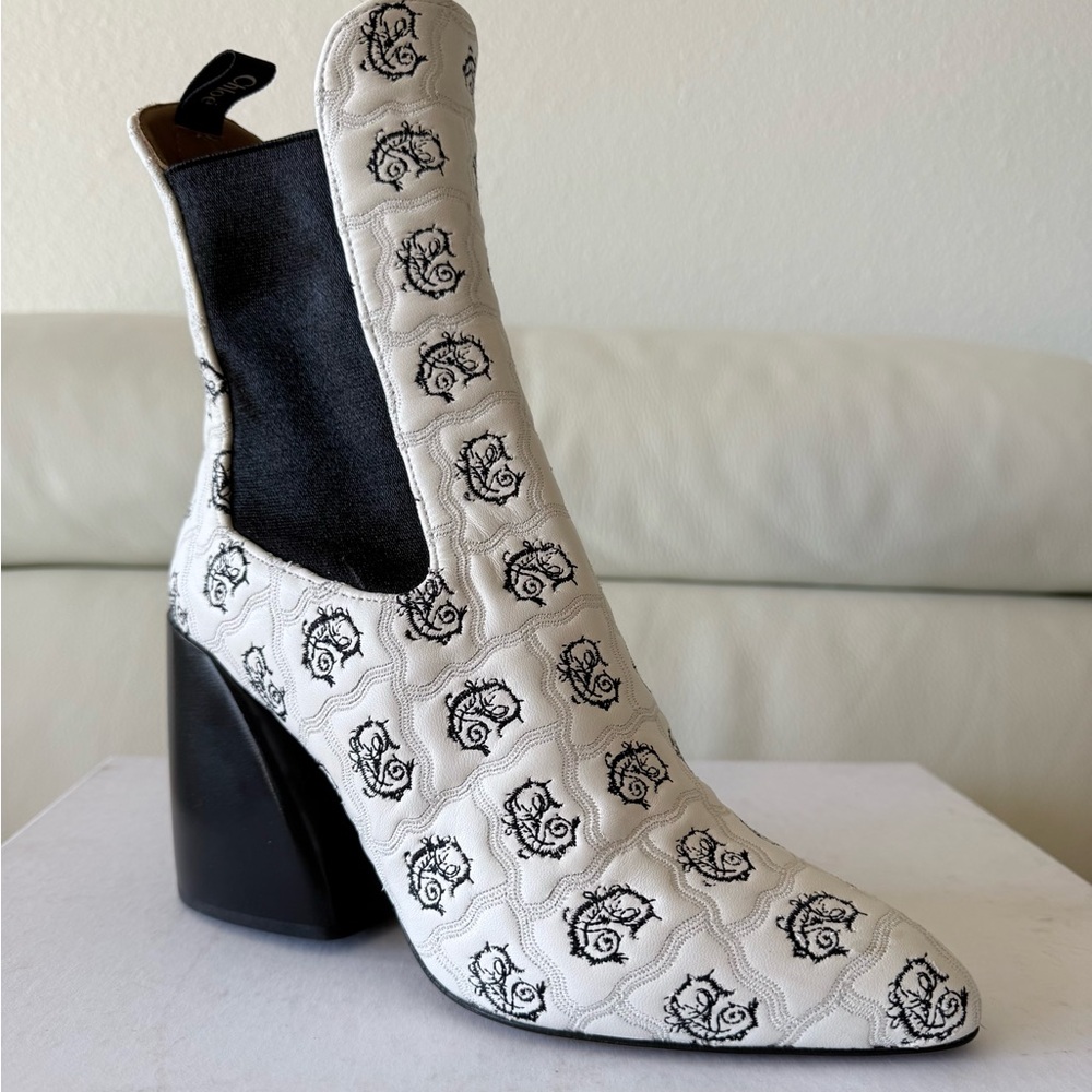 Chloe a auth Wave Ankle Boots Booties 38 US 8 NEW $1,800